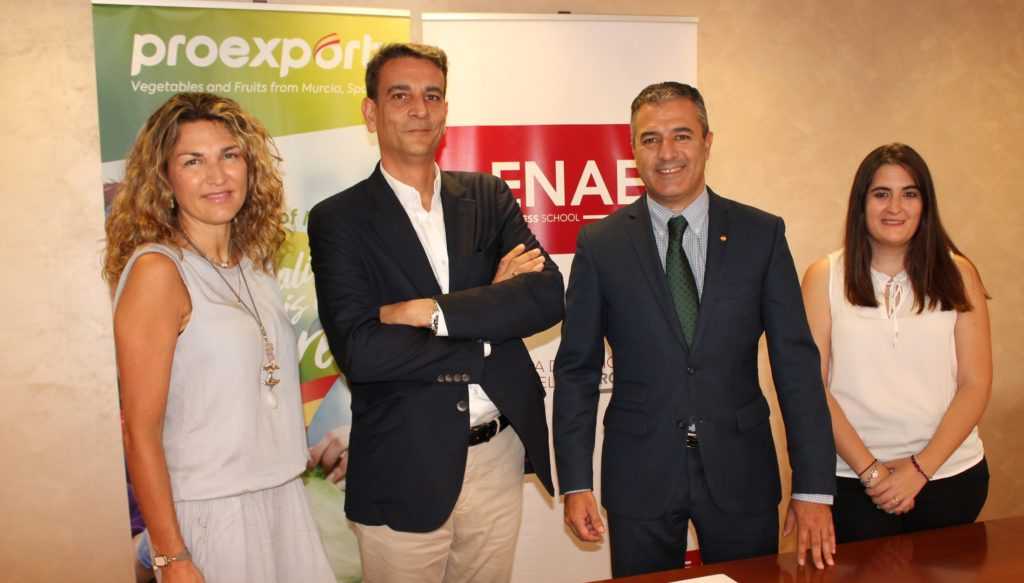 Olga Sabater (ENAE Alumni), Miguel López (director de ENAE), Fernando P. Gómez (director de Proexport) y Natalia López (RSC Proexport).